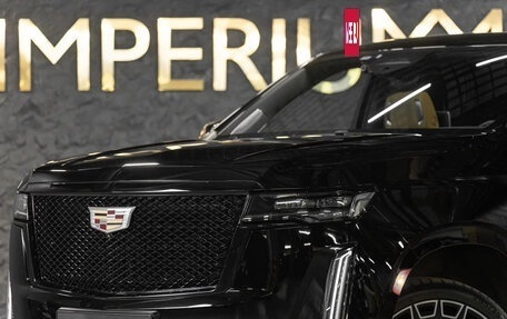 Cadillac Escalade V, 2022 год, 12 490 000 рублей, 4 фотография