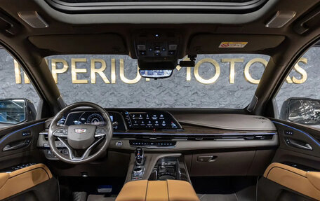 Cadillac Escalade V, 2022 год, 12 490 000 рублей, 9 фотография