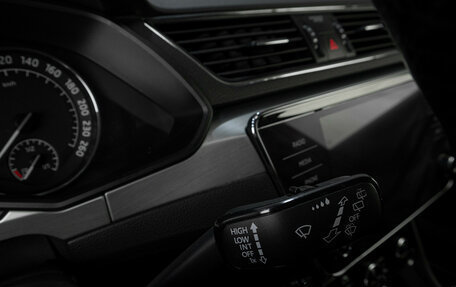 Skoda Superb III рестайлинг, 2018 год, 1 959 000 рублей, 12 фотография