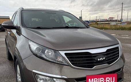 KIA Sportage III, 2011 год, 975 000 рублей, 2 фотография