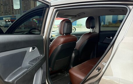 KIA Sportage III, 2011 год, 975 000 рублей, 17 фотография