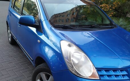 Nissan Note II рестайлинг, 2006 год, 440 000 рублей, 2 фотография