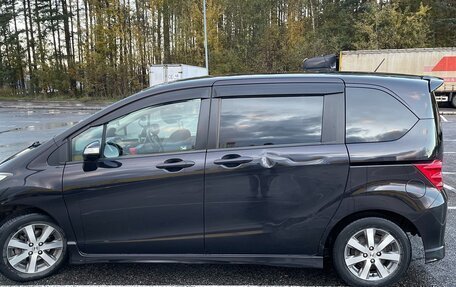 Honda Freed I, 2010 год, 950 000 рублей, 4 фотография