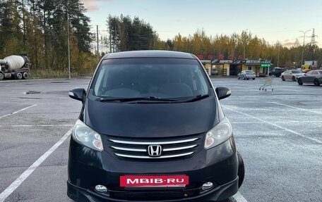 Honda Freed I, 2010 год, 950 000 рублей, 3 фотография