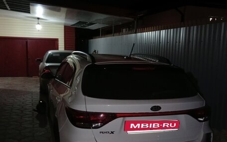 KIA Rio IV, 2021 год, 1 750 000 рублей, 2 фотография