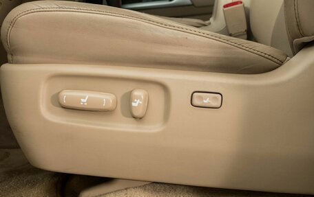 Toyota Land Cruiser 200, 2015 год, 4 150 000 рублей, 14 фотография