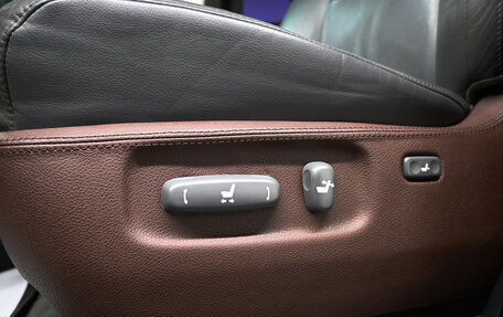 Toyota Land Cruiser 200, 2008 год, 2 695 000 рублей, 27 фотография