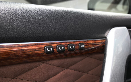 Toyota Land Cruiser 200, 2008 год, 2 695 000 рублей, 26 фотография