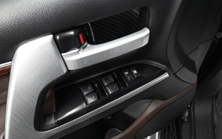 Toyota Land Cruiser 200, 2008 год, 2 695 000 рублей, 31 фотография