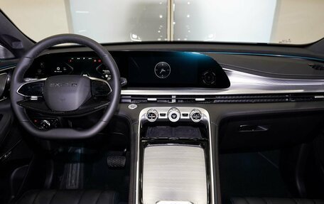 CheryExeed TXL, 2024 год, 3 800 000 рублей, 11 фотография