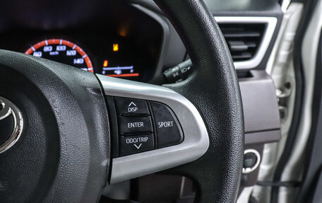 Toyota Tank I, 2017 год, 990 000 рублей, 13 фотография