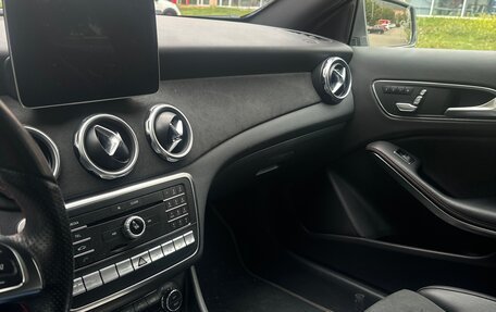 Mercedes-Benz GLA, 2019 год, 3 600 000 рублей, 6 фотография