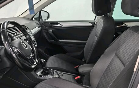 Volkswagen Tiguan II, 2017 год, 1 980 000 рублей, 9 фотография