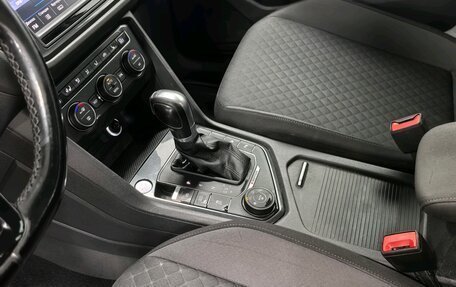 Volkswagen Tiguan II, 2017 год, 1 980 000 рублей, 15 фотография