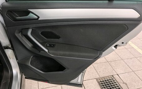 Volkswagen Tiguan II, 2017 год, 1 980 000 рублей, 18 фотография