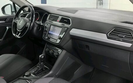 Volkswagen Tiguan II, 2017 год, 1 980 000 рублей, 22 фотография