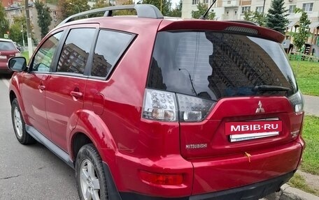 Mitsubishi Outlander III рестайлинг 3, 2011 год, 1 000 000 рублей, 4 фотография
