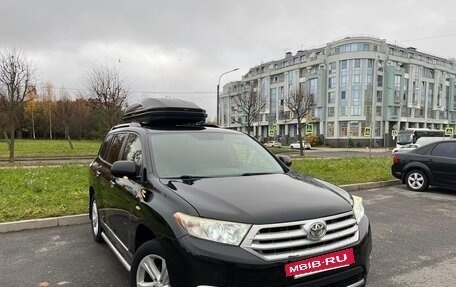 Toyota Highlander III, 2013 год, 2 100 000 рублей, 18 фотография