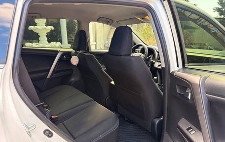 Toyota RAV4, 2016 год, 2 300 000 рублей, 10 фотография