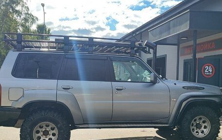 Nissan Patrol, 2005 год, 3 000 000 рублей, 4 фотография