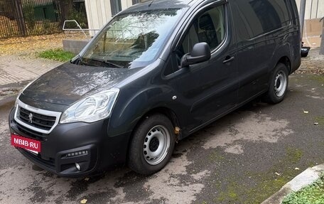 Peugeot Partner II рестайлинг 2, 2020 год, 1 980 000 рублей, 3 фотография