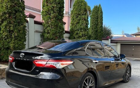 Toyota Camry, 2019 год, 2 750 000 рублей, 3 фотография
