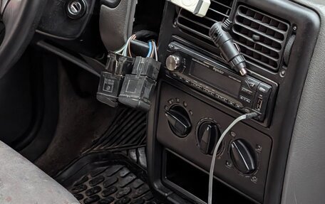 Volkswagen Polo III рестайлинг, 1999 год, 200 000 рублей, 12 фотография