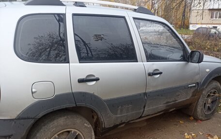 Chevrolet Niva I рестайлинг, 2011 год, 270 000 рублей, 4 фотография