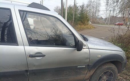 Chevrolet Niva I рестайлинг, 2011 год, 270 000 рублей, 6 фотография