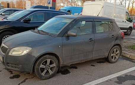 Skoda Fabia II, 2009 год, 335 000 рублей, 2 фотография