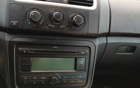 Skoda Fabia II, 2009 год, 335 000 рублей, 4 фотография