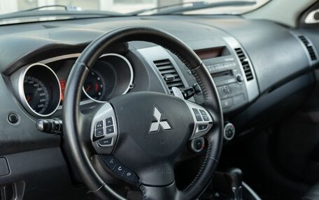 Mitsubishi Outlander III рестайлинг 3, 2008 год, 1 045 000 рублей, 10 фотография