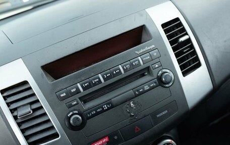 Mitsubishi Outlander III рестайлинг 3, 2008 год, 1 045 000 рублей, 13 фотография