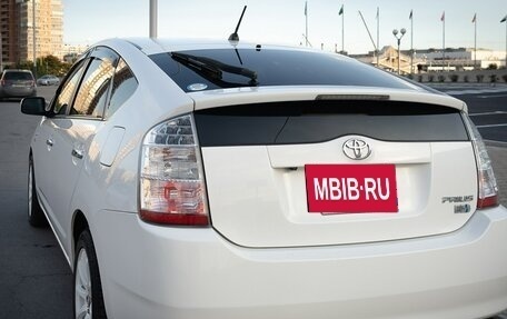 Toyota Prius, 2010 год, 900 000 рублей, 12 фотография