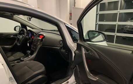 Opel Astra J, 2012 год, 615 000 рублей, 27 фотография