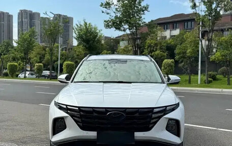 Hyundai Tucson, 2022 год, 2 300 000 рублей, 2 фотография