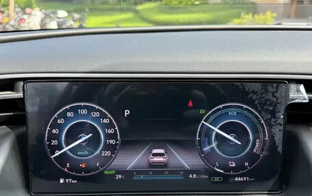 Hyundai Tucson, 2022 год, 2 300 000 рублей, 14 фотография