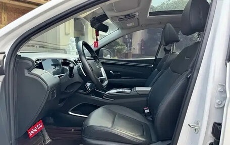 Hyundai Tucson, 2022 год, 2 300 000 рублей, 9 фотография