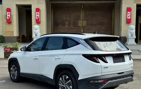 Hyundai Tucson, 2022 год, 2 300 000 рублей, 8 фотография