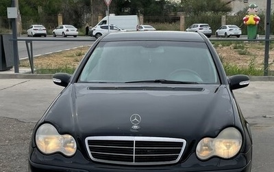 Mercedes-Benz C-Класс, 2003 год, 650 000 рублей, 1 фотография