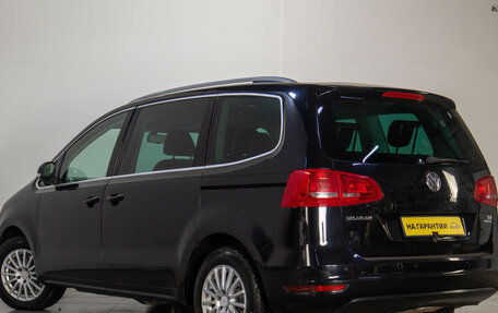 Volkswagen Sharan II, 2011 год, 1 219 000 рублей, 5 фотография