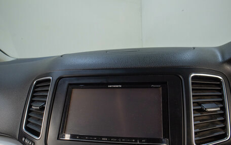 Volkswagen Sharan II, 2011 год, 1 219 000 рублей, 13 фотография