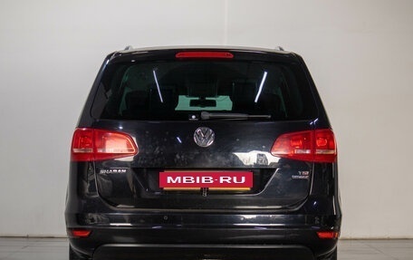 Volkswagen Sharan II, 2011 год, 1 219 000 рублей, 6 фотография