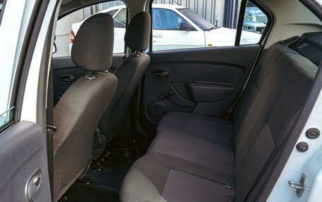 Renault Logan II, 2019 год, 1 120 000 рублей, 11 фотография