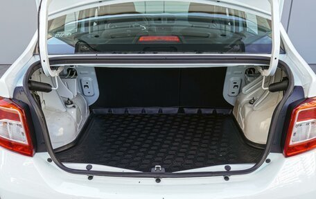 Renault Logan II, 2019 год, 1 120 000 рублей, 15 фотография