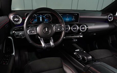 Mercedes-Benz CLA, 2019 год, 3 049 000 рублей, 7 фотография