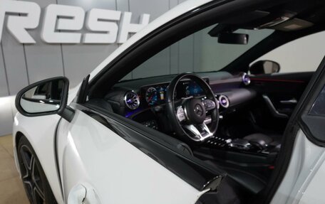 Mercedes-Benz CLA, 2019 год, 3 049 000 рублей, 6 фотография