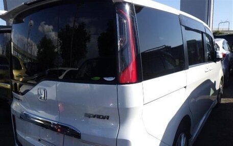 Honda Stepwgn IV, 2019 год, 1 900 000 рублей, 7 фотография