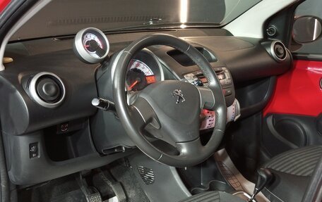 Peugeot 107 I рестайлинг, 2013 год, 549 000 рублей, 7 фотография