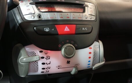 Peugeot 107 I рестайлинг, 2013 год, 549 000 рублей, 13 фотография